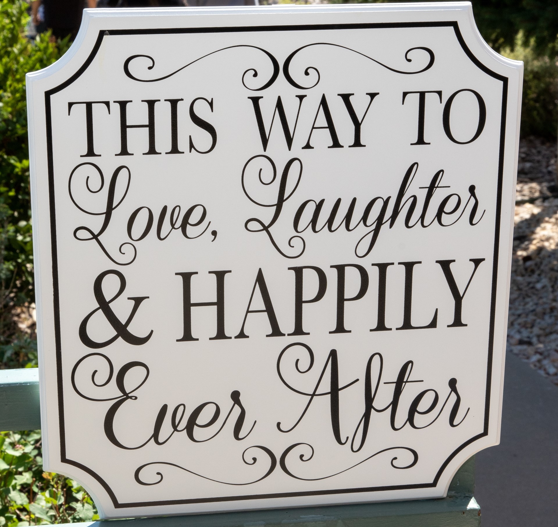 A photo from a gender reveal party hosted by Sparkle Celebrations.